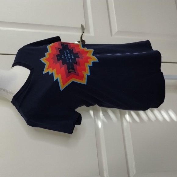 Oliver&Otis womens small navy blue tribal tee All good things are wild and free - Picture 4 of 9